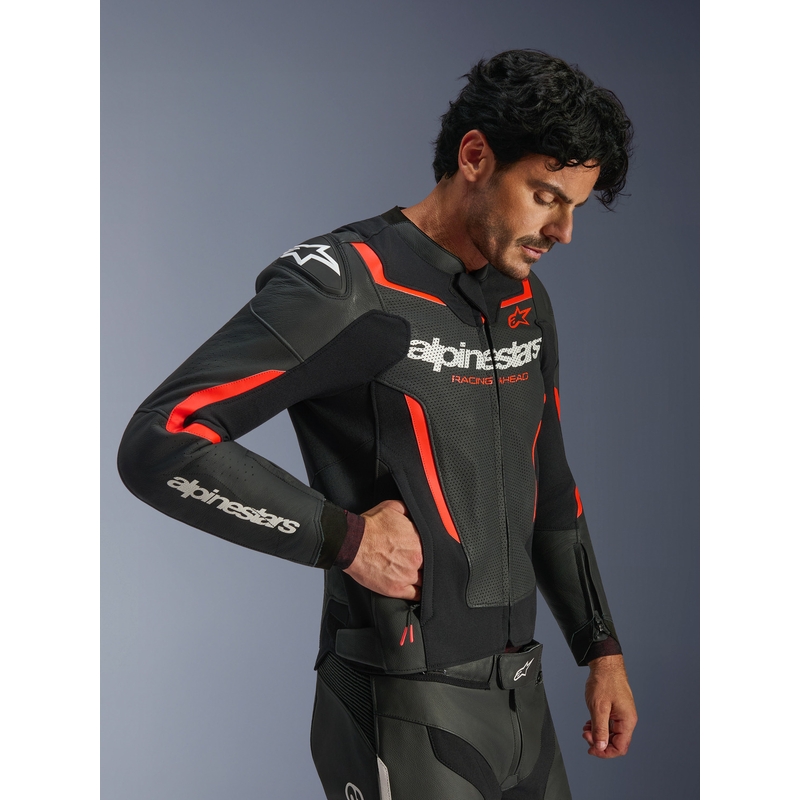 Alpinestars GP Force V2 Airflow ādas motocikla jaka melna-fluorescējoši sarkana-balta