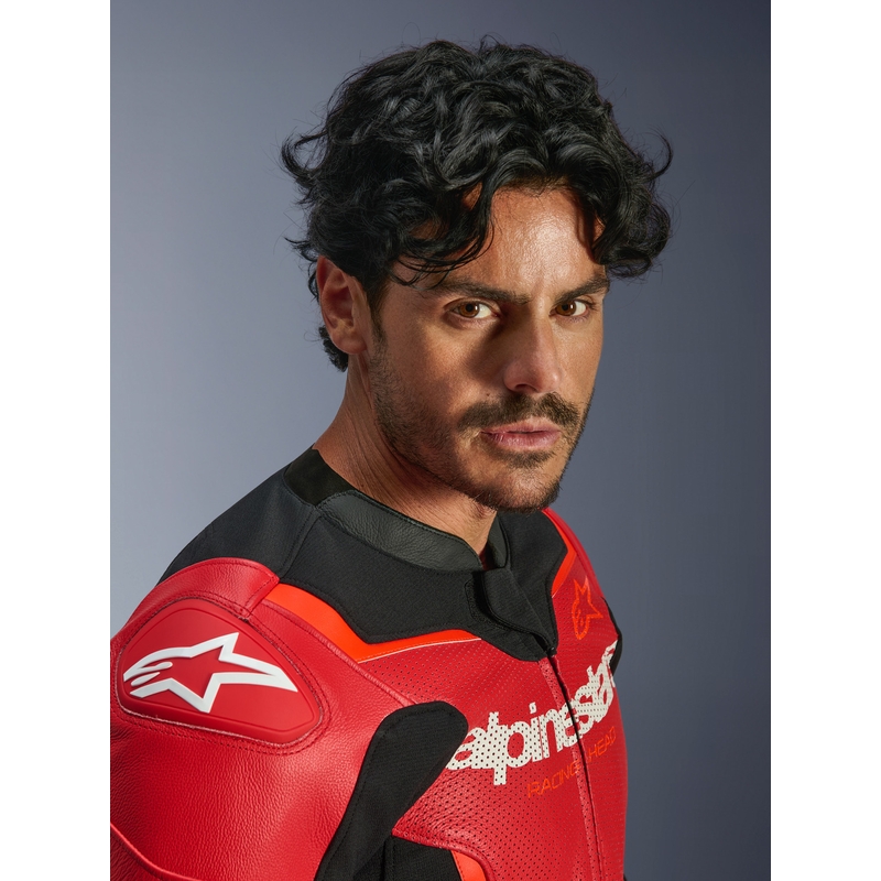 Alpinestars GP Force V2 Airflow ādas motocikla jaka, fluorescējoši sarkana-melna-balta