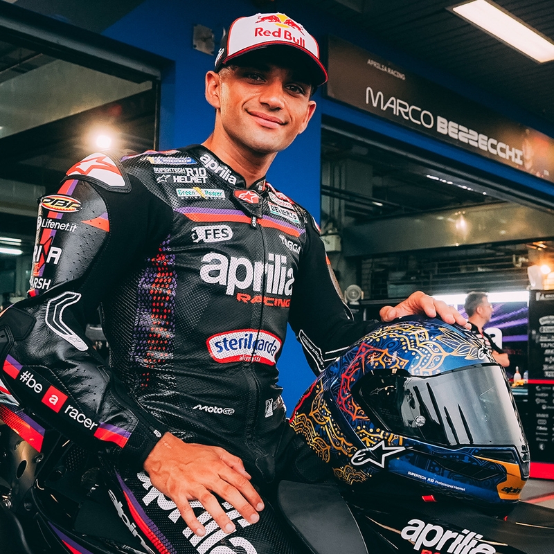 Pilna izmēra motocikla ķivere Alpinestars Supertech R10 Marthanator ierobežotā izdevuma JORGE MARTIN zila pērļu zelta sarkana