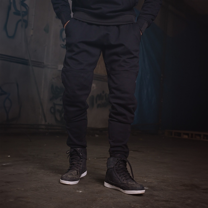 Oxford Armourlite AA Joggers melnas motocikla īsas bikses