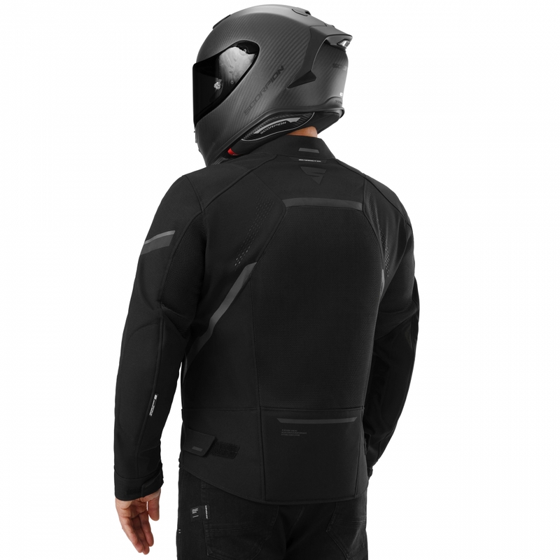 Shima Rush 3.0 Air motocikla jaka, melna