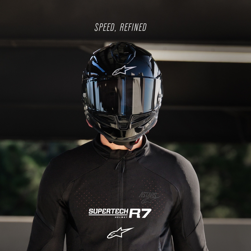 Alpinestars S-R7 Solid pilnas sejas motocikla ķivere, melna