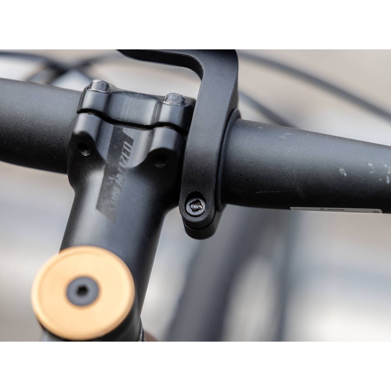 Quad Lock® pretaizdzīšanas skrūvju komplekts, melns