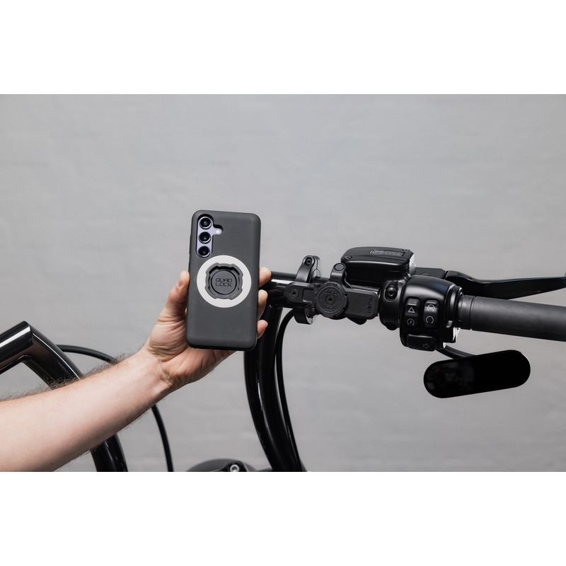 Quad Lock® PRO liels tālruņa turētājs uz stūres, melns