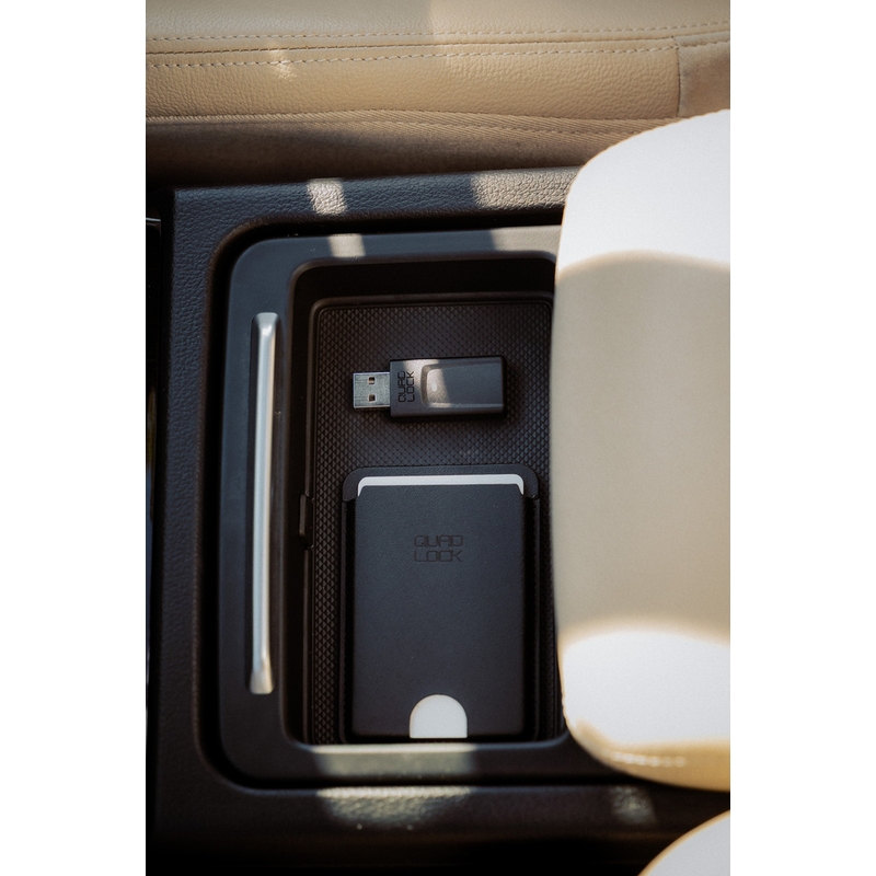 Quad Lock® CarPlay/Android Auto bezvadu adapteris, melns