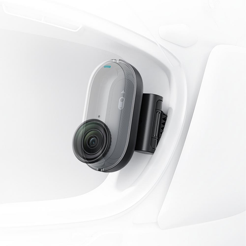 Insta360 GO 3S motocikla ķiverē ievietojama POV komplekta darbības kamera, melna