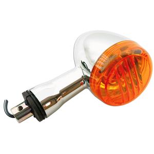 Vicma Suzuki Intruder priekšējā kreisā / aizmugurējā labā daļa